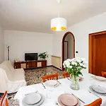 Liviana Apartment